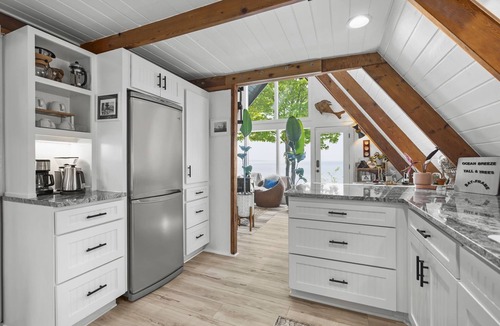 Blaine Cabin | Beach Access /Oceanfront A-frame cabin with sweeping ocean and sunset views