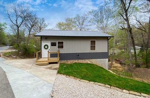 Osage Beach House | Beach Access to Ozark, Visit the Cottage on Valley Road!