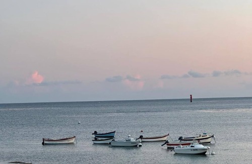 Treffiagat Apartment | Beach accommodation on foot