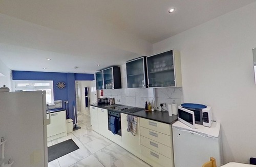 Llanelli House | Beach and golf course holiday home