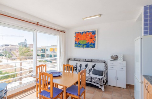 Oliva Apartment | Beach Apartment with Sea Views, Terrace and Wi-Fi