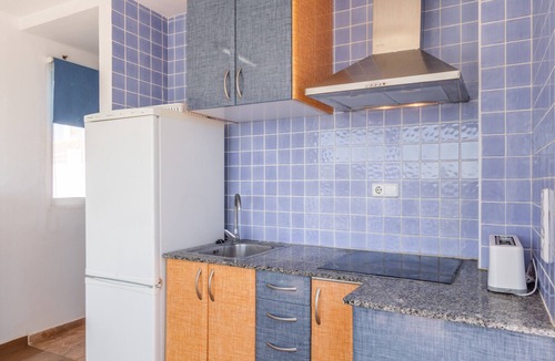 Oliva Apartment | Beach Apartment with Sea Views, Terrace and Wi-Fi