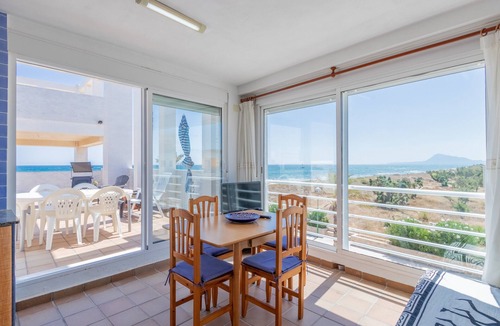 Oliva Apartment | Beach Apartment with Sea Views, Terrace and Wi-Fi