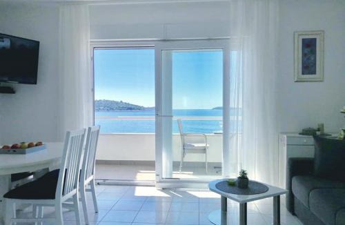 Rogoznica Apartment | Beach Apartments Tina