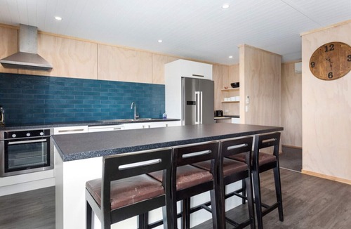 Waiotahi House | Beach Bach on Boulevard