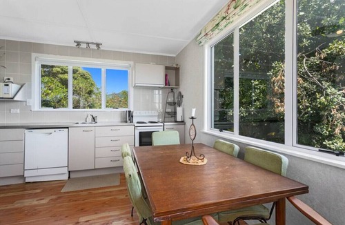 Tirohanga House | Beach Bach on the Dune Trails