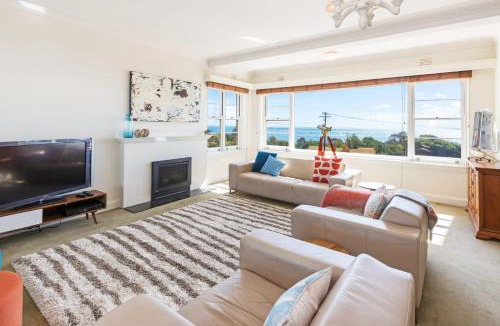 Mornington House | Beach Belle Mornington