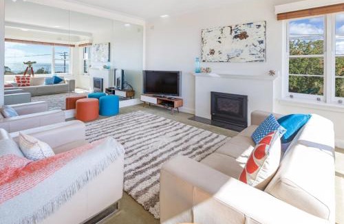 Mornington House | Beach Belle Mornington