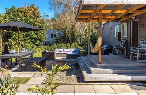 Onetangi House | Beach Bliss – Steps to Onetangi