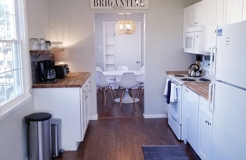 Brigantine House | Beach block! 4 Bed 2 Bath - 1st floor duplex!