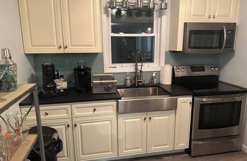 Ortley Beach Cottage | Beach block cottage steps to the beach!