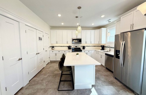 Sea Isle City House | Beach Block heart of Downtown Walk to Everything