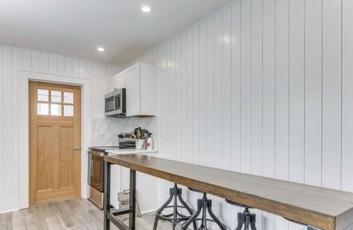 Pipes Cove House | Beach Block Hideaway