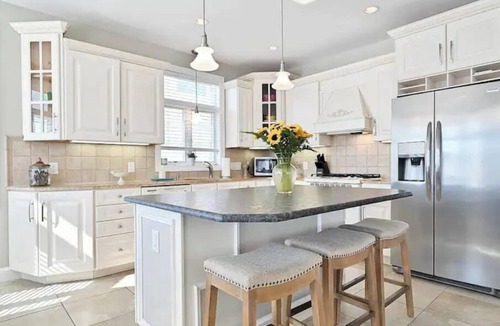 Leeds Point House | Beach Block Home w/Ocean View!