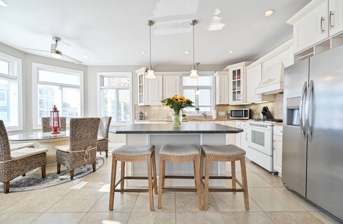 Leeds Point House | Beach Block Home w/Ocean View!