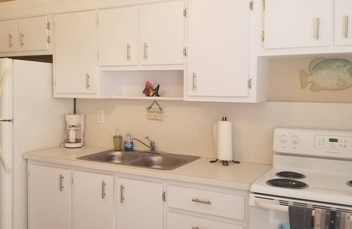 Pompano Beach Apartment | Beach Block Studio! Clean and Safe. Everything You Need For A Great Vacation.