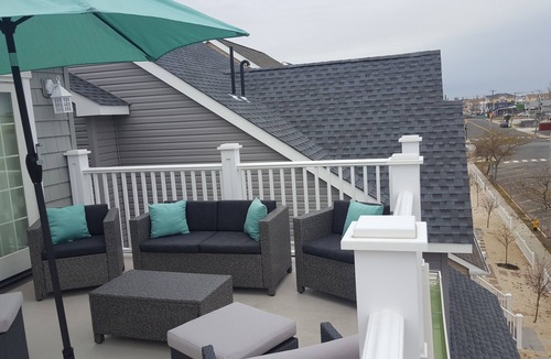 Seaside Heights House | Beach, Boardwalk and Bay just 2 1/2 blocks away!