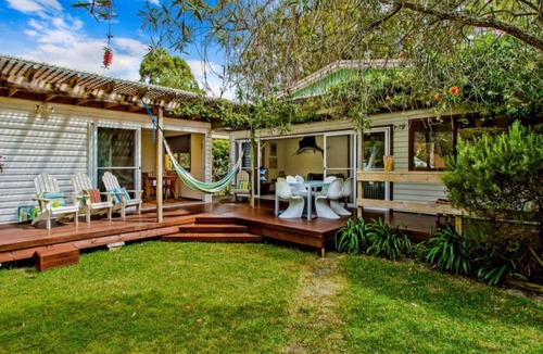 Pearl Beach House | Beach Break by HolidayCo.