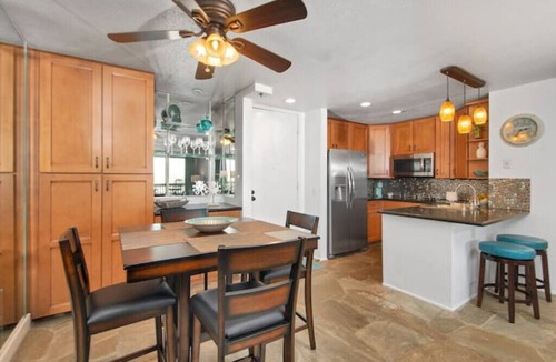 Oceanside Condo | *Beach Break* Oceanfront/Balcony/Walk Everywhere