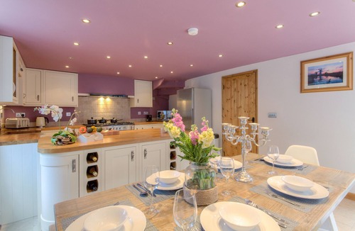 Caister-on-Sea Cottage | Beach Breeze Cottage