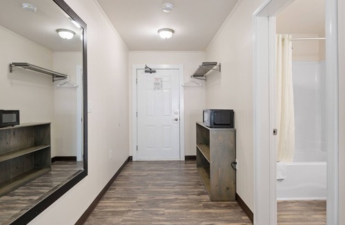 Ocean City Hotel | Beach Bum Inn