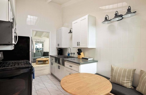 La Jolla Shores Apartment | Beach Bungalow 2 Blocks to Beach