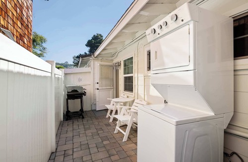 La Jolla Shores Apartment | Beach Bungalow 2 Blocks to Beach