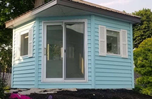 Port Dover Cabin | Beach Bunkie Glamping in Port Dover