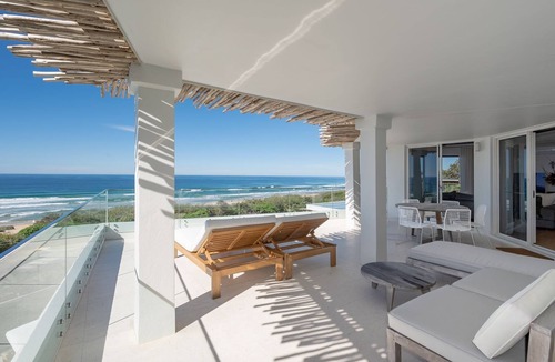 Castaways Beach House | Beach Cabana At Crusoe