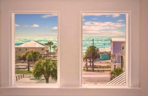 Waterside Village House | Beach Cabana