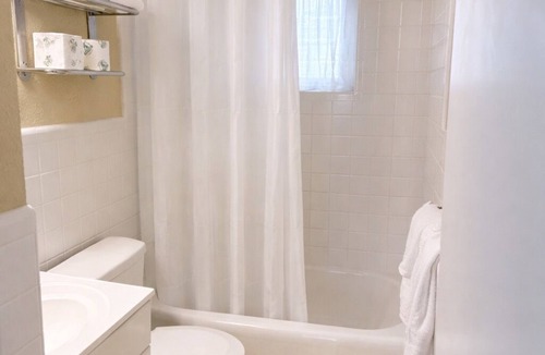 Wildwood Crest Hotel | Beach Colony Motel