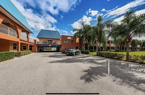 North Redington Beach Condo | Beach Condo Getaway