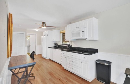 Hollywood Condo | Beach Condo 2BR + Efficiency on Hollywood Beach