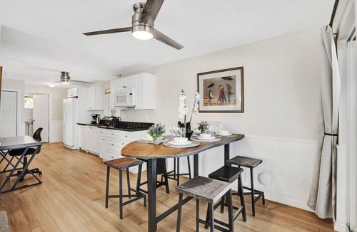 Hollywood Condo | Beach Condo 2BR + Efficiency on Hollywood Beach