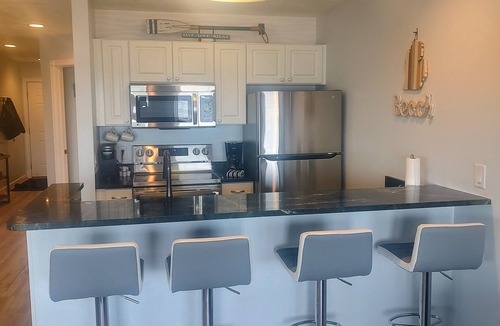 Traverse City Condo | Beach Condo-Bay Bliss