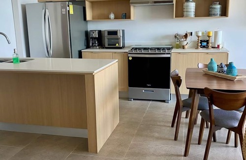 Bouvet Island House | BEACH CONDO