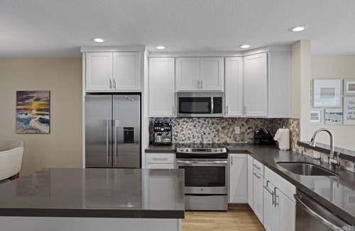 Watsonville Condo | Beach Condo: Pelican 78