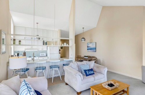 Watsonville Condo | Beach Condo Pelican 14