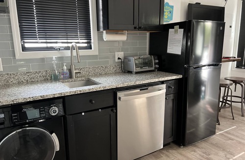 Ship Bottom Cottage | Beach Cottage, 3 from the beach!