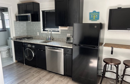 Ship Bottom Cottage | Beach Cottage, 3 from the beach!