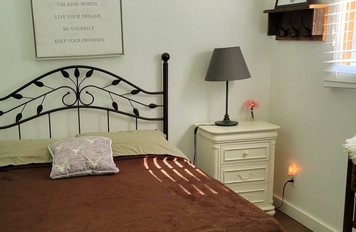 Purdy House | Beach Cottage and Nature Lovers Delight