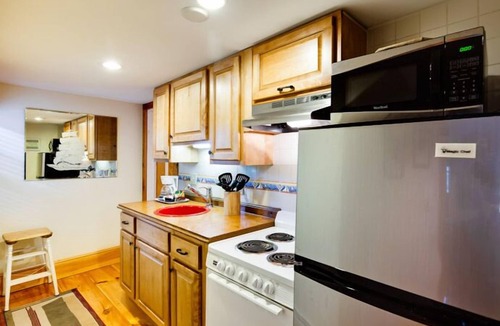 Lincolnville Hotel | Beach Cottage Inn