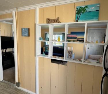 Hampton House | Beach Cottage on North Beach