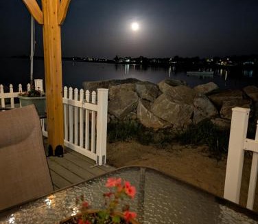 Camp Ellis House | Beach Cottage