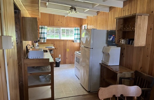 Hubbards Cabin | Beach Cottage - Yellow Birches - Hubbards Beach