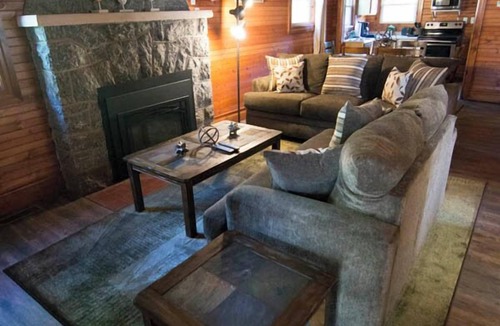 Lake George Cottage | Beach Cottages at Lake George