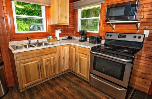 Lake George Cottage | Beach Cottages at Lake George