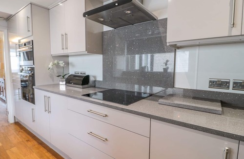 Woodhorn Cottage | Beach Cove View