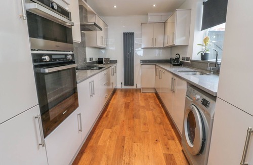 Woodhorn Cottage | Beach Cove View