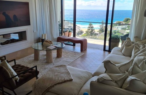 Bondi Apartment | BEACH, COZY, PERSONAL